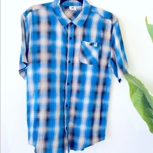 D&G Men’s Short Sleeves Dress Shirt .